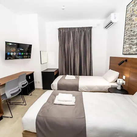 Cozy - By Hostmt * St Paul's Bay